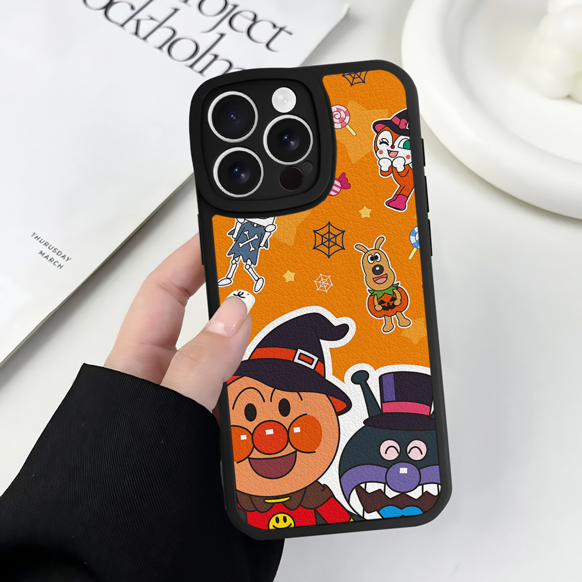 （画像用） アンパンマン Anpanman 【iPhone 16シリーズ対応】シリコンスマホケース（レザー調） 材質：シリコン